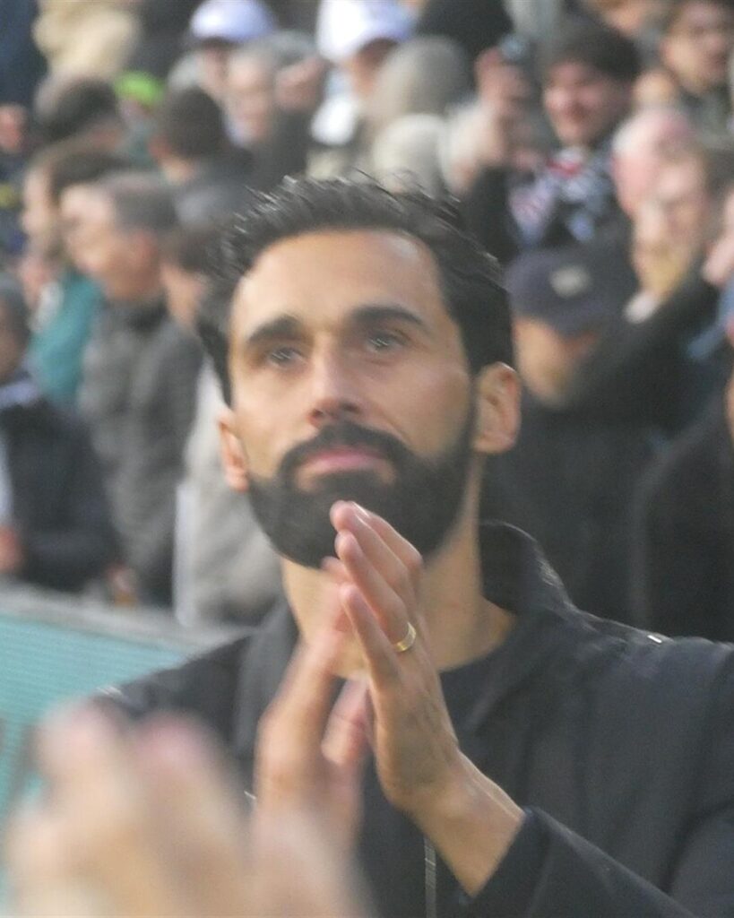 Fulham coach Alvaro Arbeloa applauding the crowd