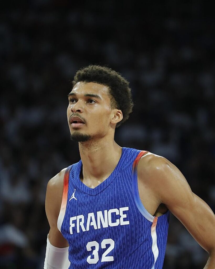 Victor Wembanyama in the blue France number 32 jersey on court